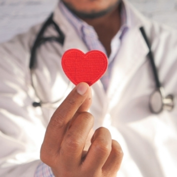 Cardiologia é a especialidade médica que cuida clinicamente das doenças cardíacas.